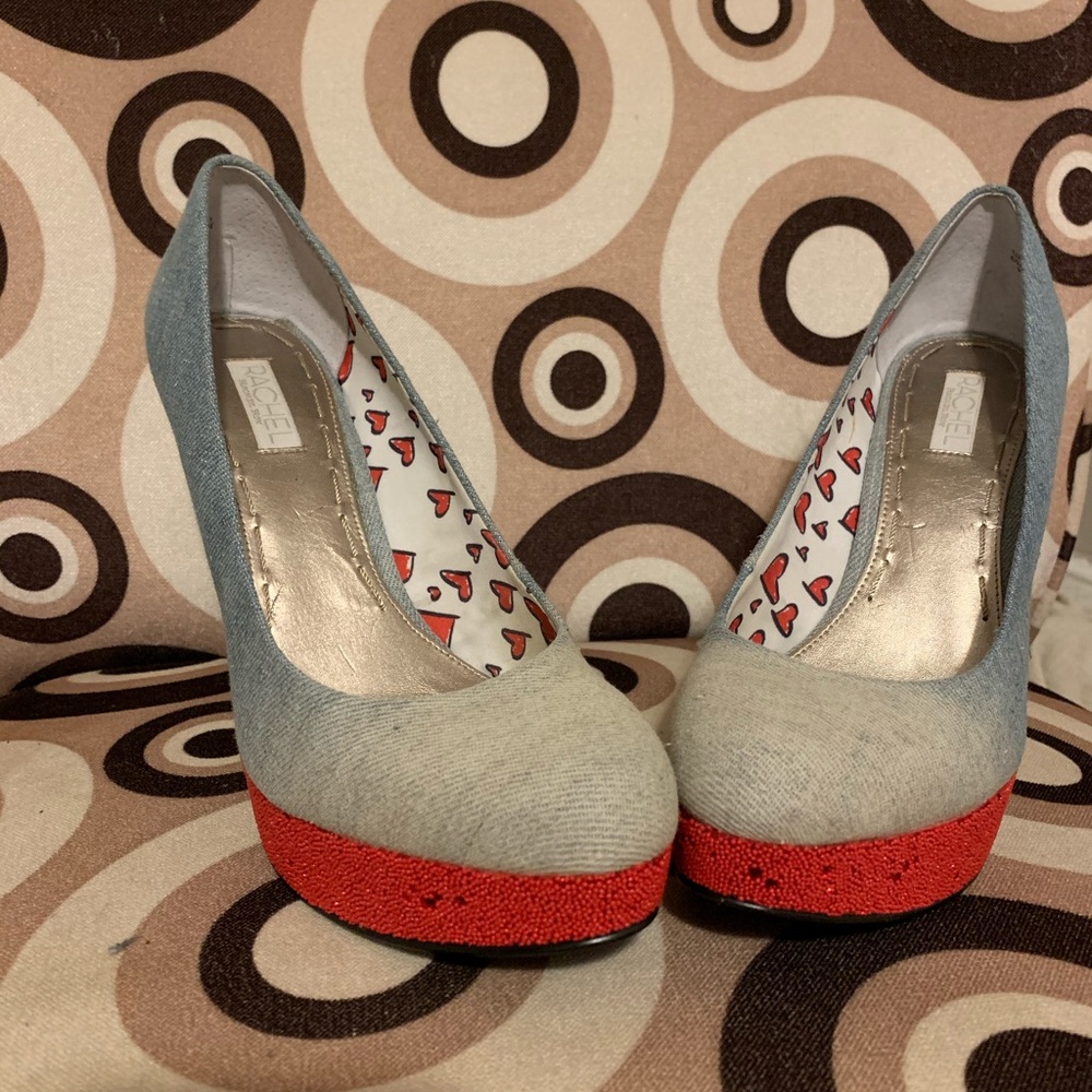 Women’s size 8 Rachel Roy high heel